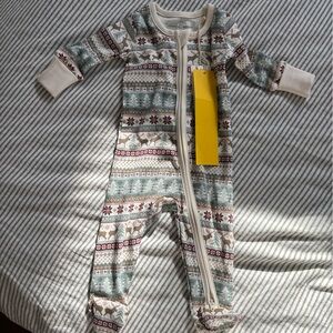 BNWT Colored Organics Fair Isle Print sleeper with footies